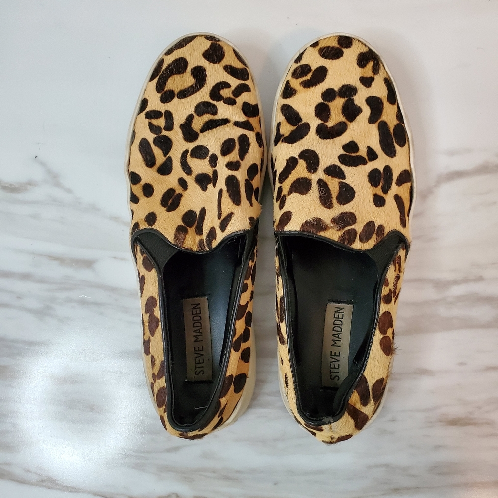 Steve Madden Leopard Print Flats